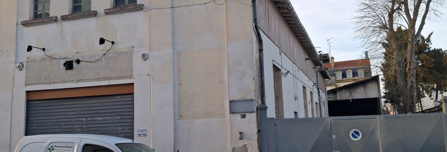 Immeuble  250 m² à louer à Mulhouse (68200)