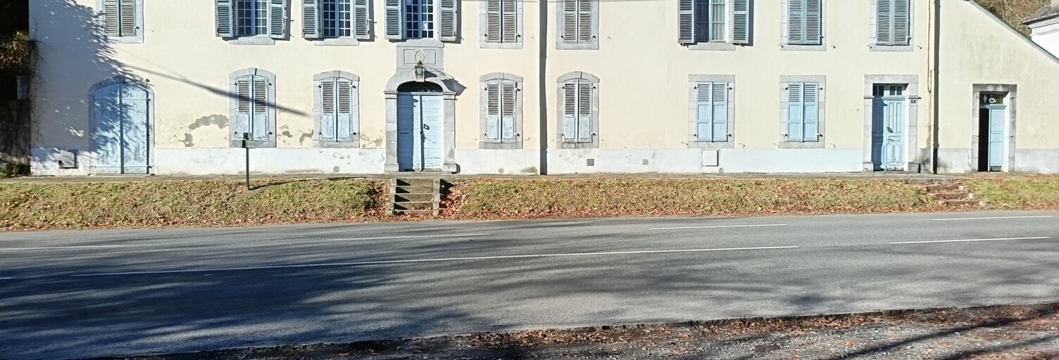 Maison 12 Pièces 383 m² à vendre à Lestelle-Bétharram (64800)