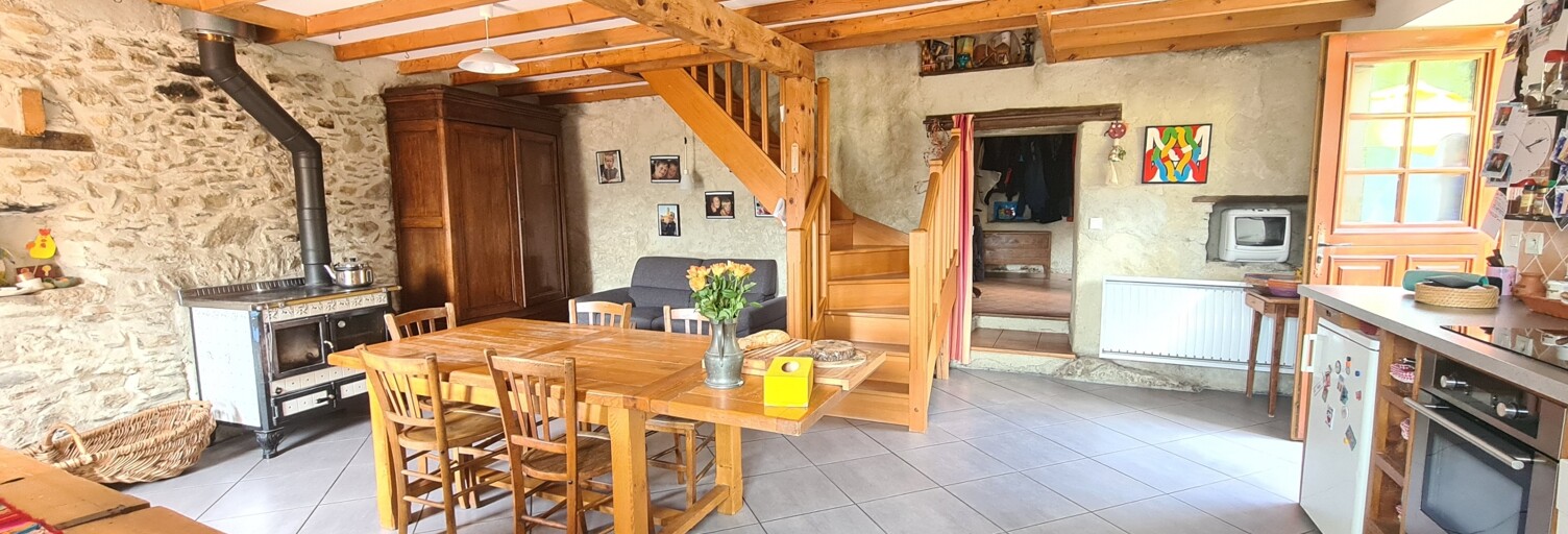 Maison 8 Pièces 189 m² à vendre à Crêts-en-Belledonne (38830)