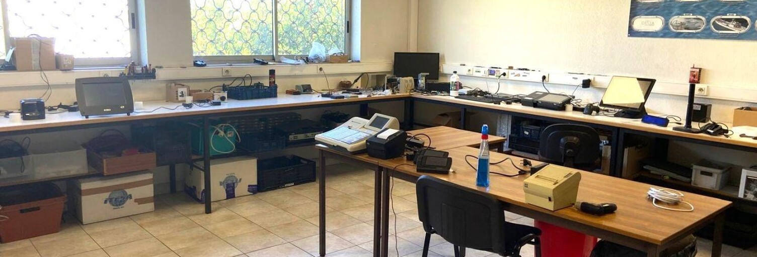 Commerce  104 m² à vendre à Fréjus (83600)