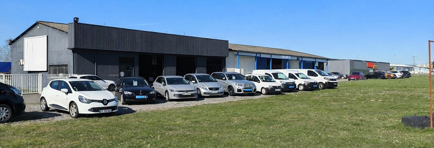 Commerce  630 m² à vendre à Mourenx (64150)