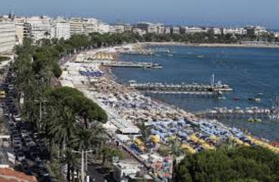CANNES CENTRE BANANE À 200 M DE LA CROISETTE RESTAURANT 200 — photo du bien