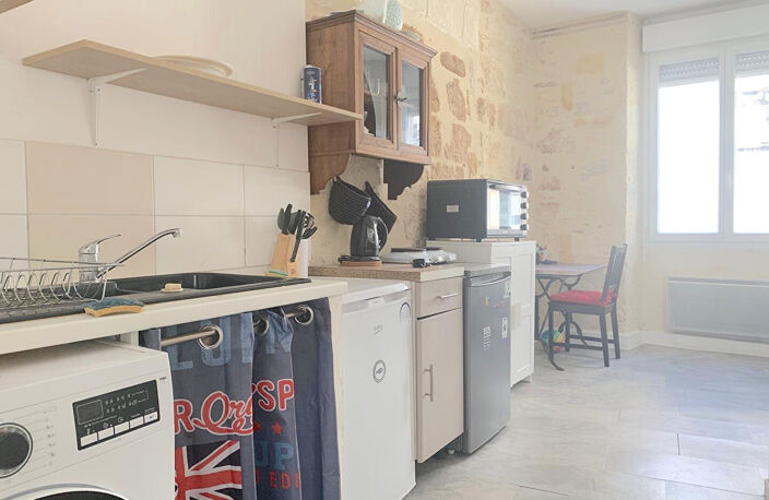 A VENDRE IMMEUBLE DE RAPPORT 3 APPARTEMENTS - SECTEUR BORDEAUX CAPUCINS / COURS DE LA MARNE — photo 4