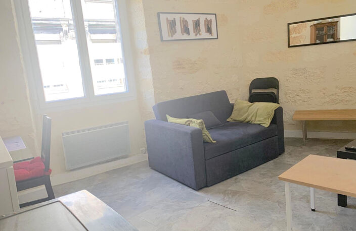 A VENDRE IMMEUBLE DE RAPPORT 3 APPARTEMENTS - SECTEUR BORDEAUX CAPUCINS / COURS DE LA MARNE — photo 5