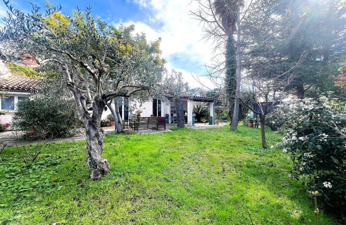 LE CANNET MAISON 5P DE PLAIN-PIED AVEC TRES BEAU JARDIN — photo 2
