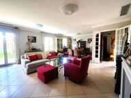 LE CANNET MAISON 5P DE PLAIN-PIED AVEC TRES BEAU JARDIN — photo 4