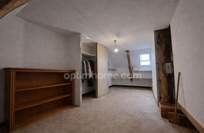 Maison de village d'environ 115 m², 3 pièces avec potentiel d'évolution à Ferrière-Larçon (37350) — photo 3