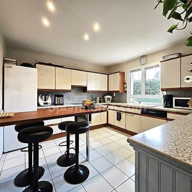 Maison 5 pièces 390000 €