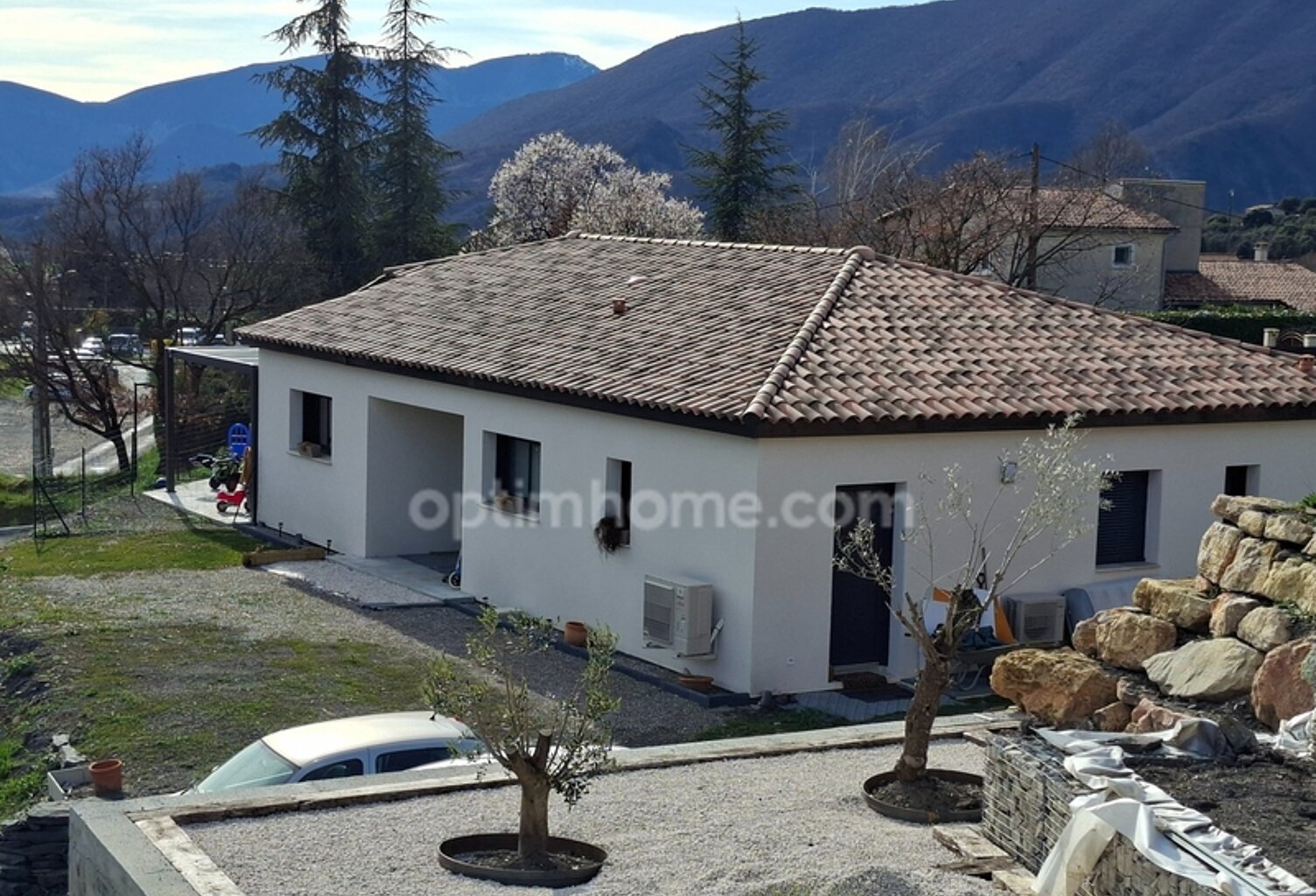 A Vendre – Maison d’architecte contemporaine 135 m² - 4 chambres au BRUSQUET (04) — photo 1