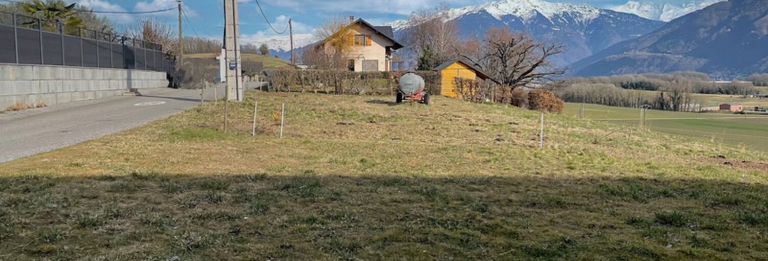 Terrain  665 m² à vendre à Châteauneuf (73390)