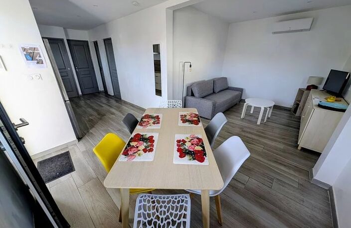 Vente maison 3 pièces 50 m² Saint-Mitre-les-Remparts (13920) — photo 4