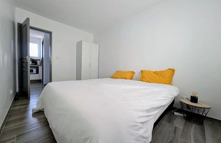 Vente maison 3 pièces 50 m² Saint-Mitre-les-Remparts (13920) — photo 5