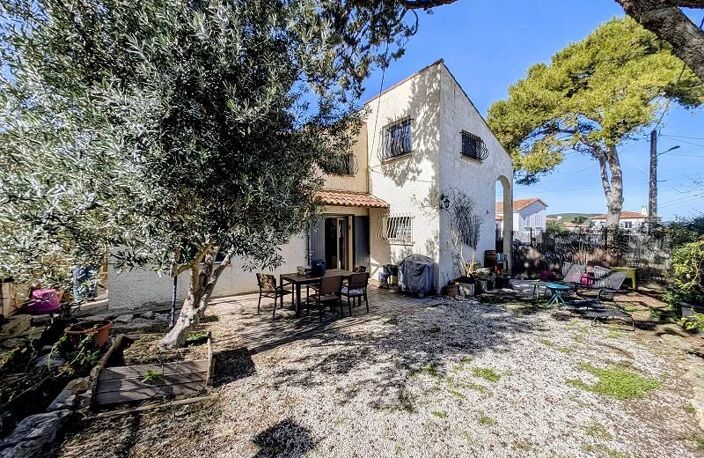 Vente maison 4 pièces 105 m² Saint-Mitre-les-Remparts (13920) — photo 3