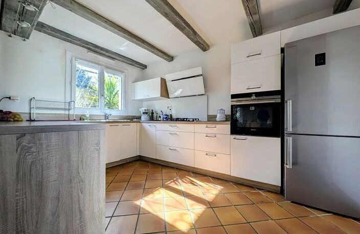 Vente maison 4 pièces 105 m² Saint-Mitre-les-Remparts (13920) — photo 4