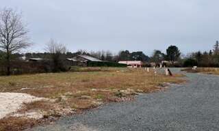 Terrain  300 m² à vendre à Le Barp (33114)