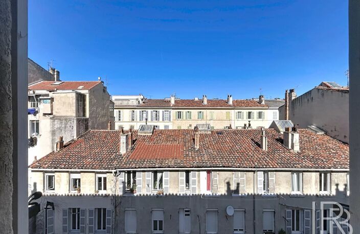 STUDIO * DOCTEUR ESCAT * VUE DEGAGEE — photo 2