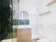 STUDIO * DOCTEUR ESCAT * VUE DEGAGEE — photo 3