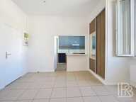 STUDIO * DOCTEUR ESCAT * VUE DEGAGEE — photo 4