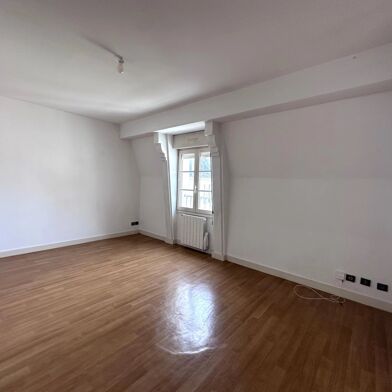 Appartement 1 pièces 450 €