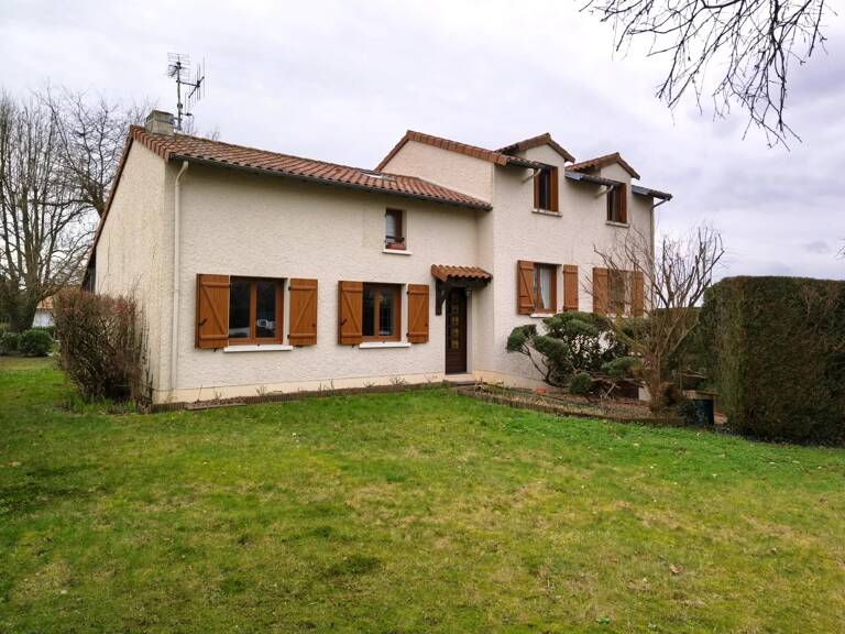 MAISON 4 CHAMBRES FONTAINE LE COMTE — photo 1