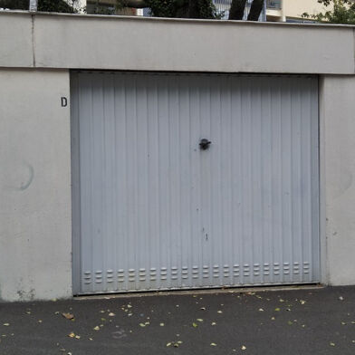 Garage  25000 €