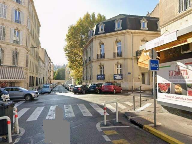 À vendre : MARSEILLE – BELLE BOUCHERIE DE QUARTIER – FONDS DE COMMERCE + POSSIBILITÉ D’ACQUÉRIR LES MURS — photo du bien