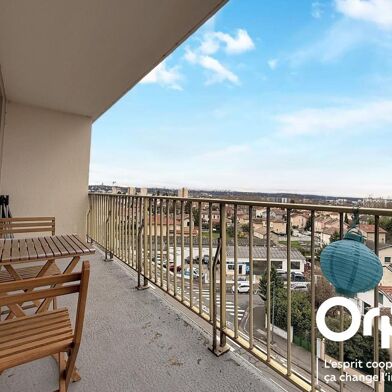 Appartement 3 pièces 240000 €