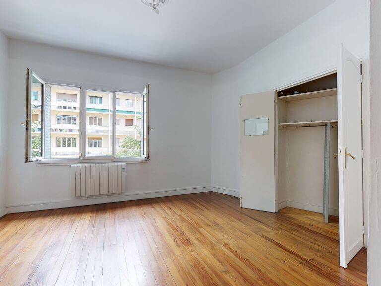 T2 de 51 m² en étage avec ascenseur — photo 1