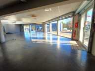 OPPORTUNITÉ D'INVESTISSEMENT : Murs Commerciaux – 576 m² — photo 2