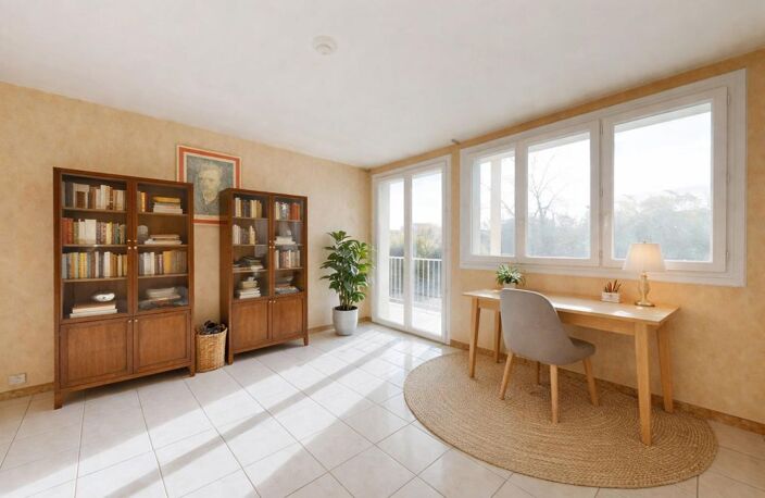 À vendre T3 de 73 m² avec balcons – Beau potentiel à exploiter — photo 3