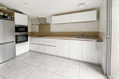 Maison 6 pièces 2280 €