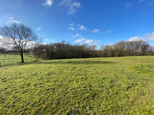 Dpt Gers (32), à vendre proche de BARCELONNE DU GERS Terrain à bâtir de 1570 m², au calme — photo du bien