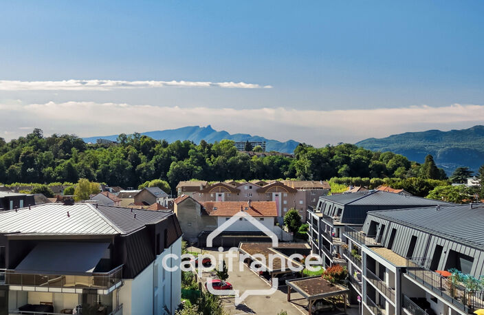 Appartement à vendre 5 pièces entre ville et lac - AIX LES BAINS (73)  Dernier étage — photo 4