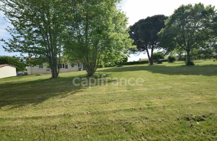 Maison de plain pied - 3 chambres - garage - hangar - terrain clos — photo 4