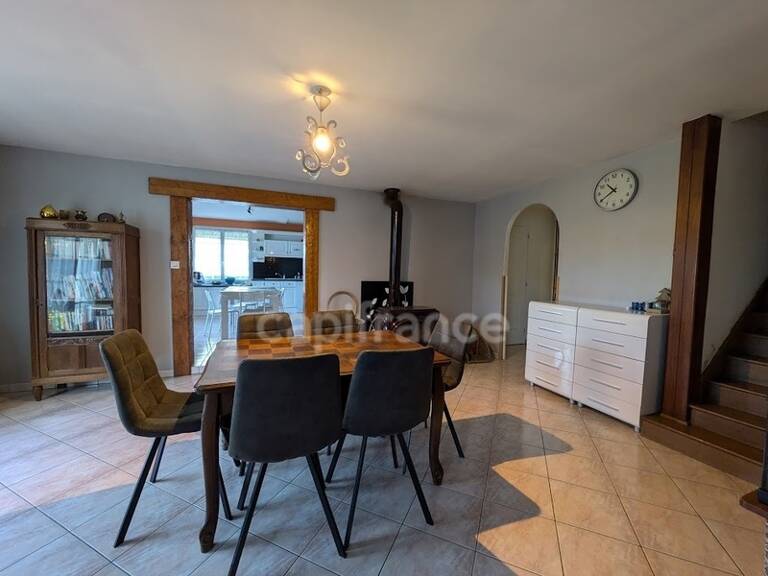 À proximité d’Aumale – Spacieuse maison familiale de 180 m² sur un terrain clos de plus de 1000 m² — photo 1