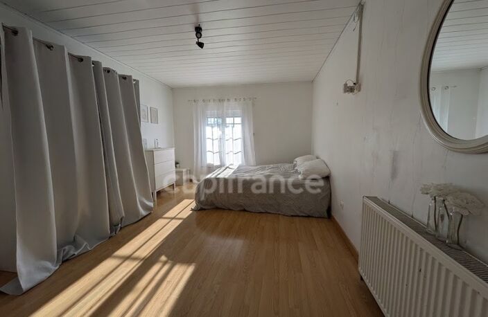 À proximité d’Aumale – Spacieuse maison familiale de 180 m² sur un terrain clos de plus de 1000 m² — photo 4