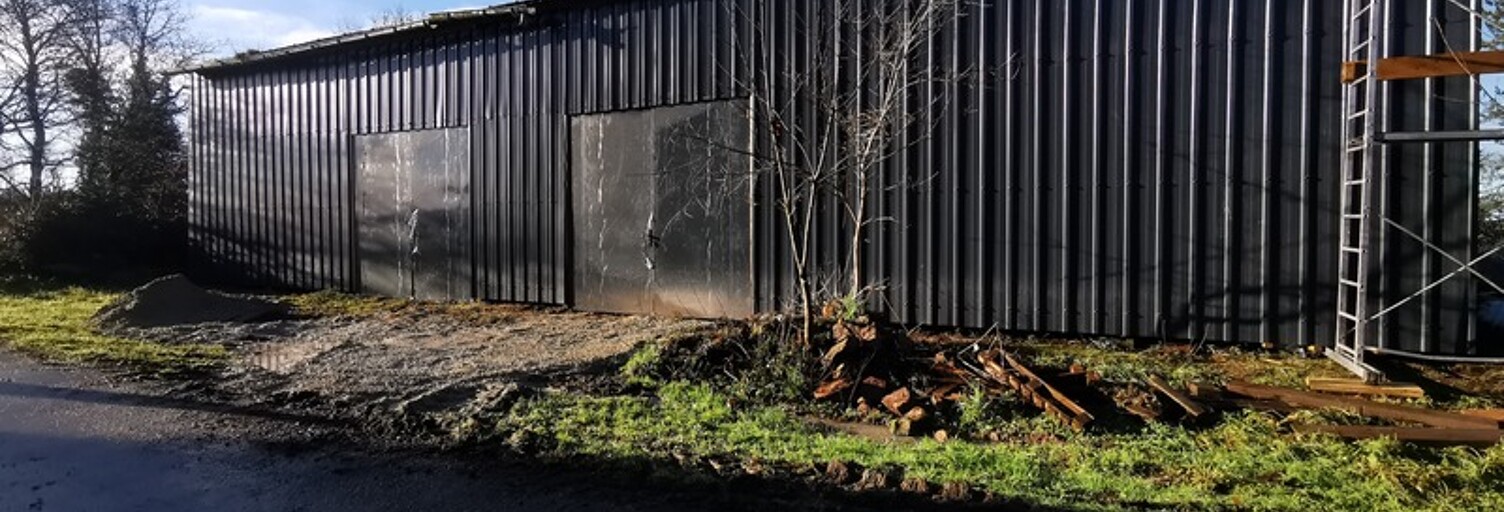 Local industriel 1 Pièce 100 m² à louer à Elliant (29370)