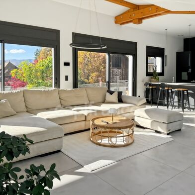 Maison 6 pièces 890000 €