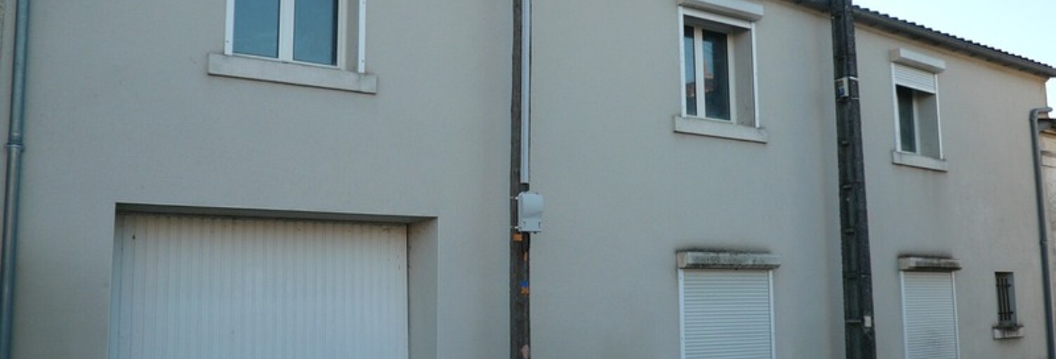 Immeuble  155 m² à vendre à Ballans (17160)