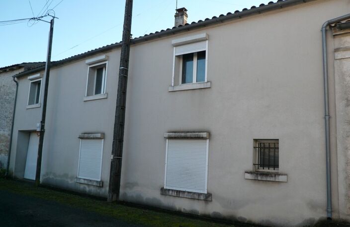 ⚜ BALLANS (17) A Vendre MAISON de VILLAGE Rénovée à Aménager ⚜ — photo 2