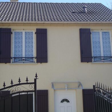 Maison 5 pièces 1600 €