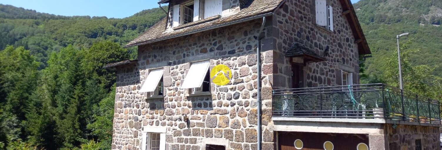 Maison 5 Pièces 90 m² à vendre à Murat (15300)