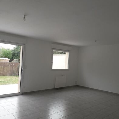 Maison 5 pièces 950 €