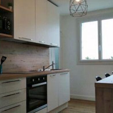 Appartement 5 pièces 494 €