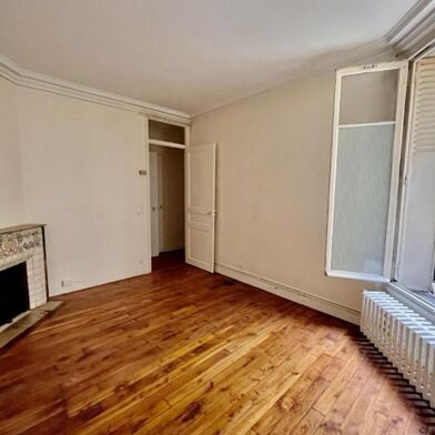 Appartement 1 pièces 899 €