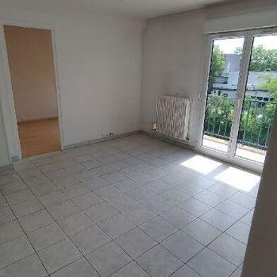 Appartement 3 pièces 660 €