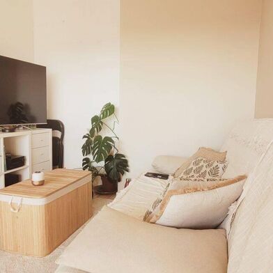 Appartement 2 pièces 890 €