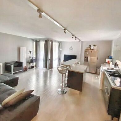 Appartement 3 pièces 1300 €