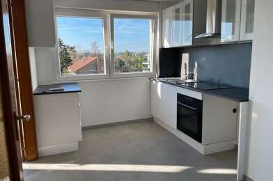 Appartement 3 pièces 815 €