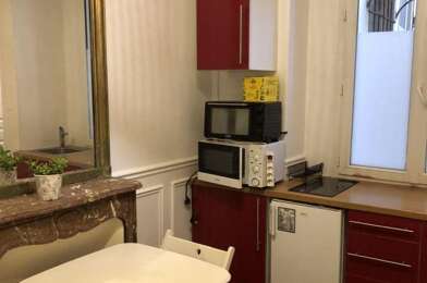 Appartement 1 pièces 890 €